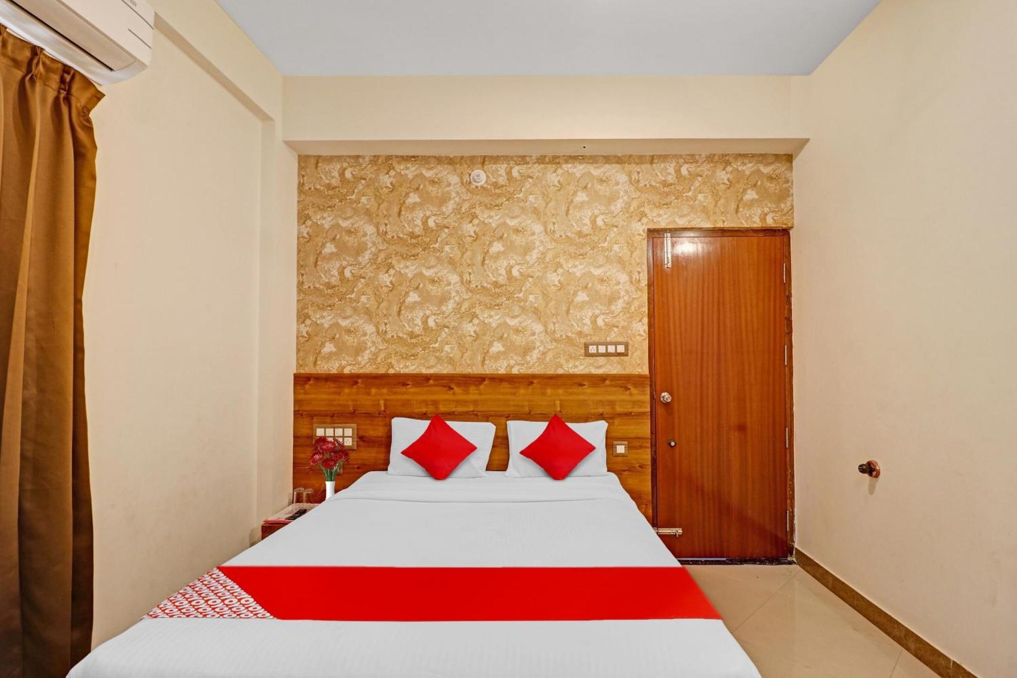 Hotel O Formula Vanivilasa Puram Экстерьер фото