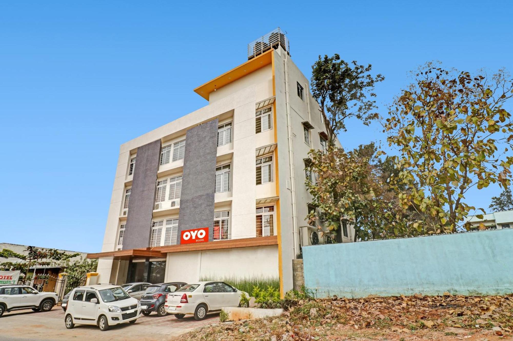 Hotel O Formula Vanivilasa Puram Экстерьер фото