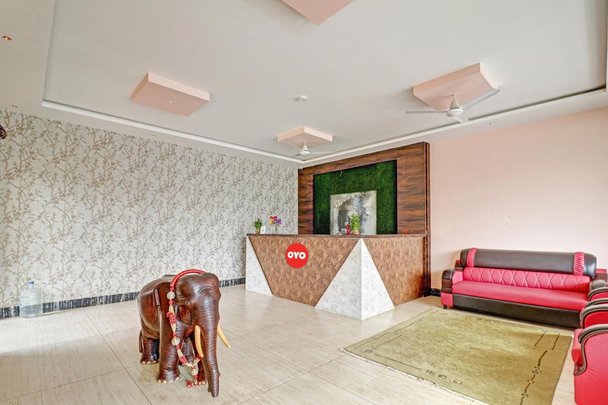 Hotel O Formula Vanivilasa Puram Экстерьер фото